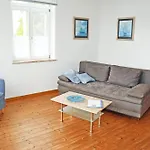 Ruhig Gelegenes Appartementhaus Mit Balkon Sa Goehren (Ruegen)