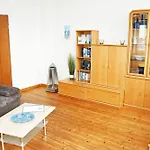 Ruhig Gelegenes Appartementhaus Mit Balkon Sa Apartamento