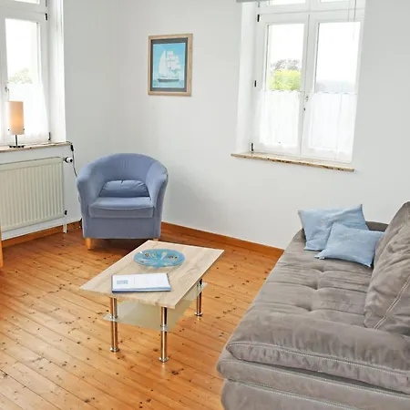Ruhig Gelegenes Appartementhaus Mit Balkon Sa Apartman *